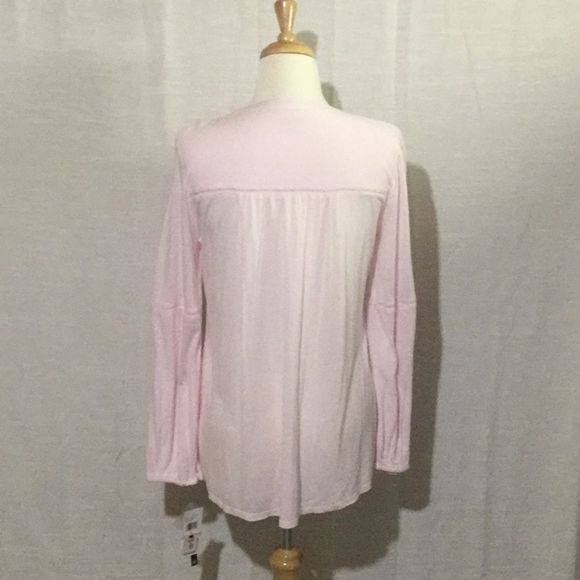 Flutter & Kick Maternity Button Down Blouse - Picture 4 of 8